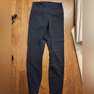 Women’s lululemon navy Leggings